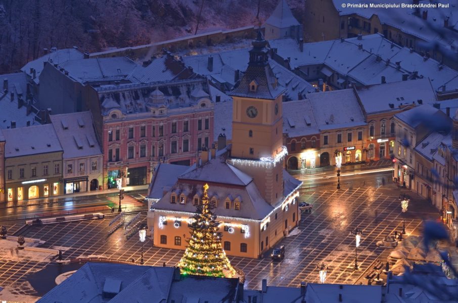 La Brașov se extinde rețeaua de lumini de Crăciun