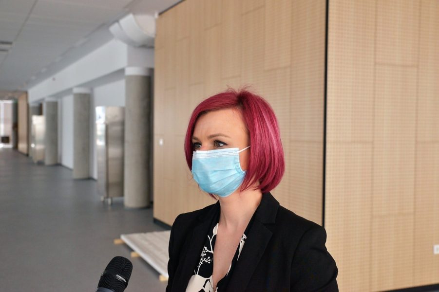 14.000 de doze de vaccin împotriva COVID-19 au fost distribuite centrelor de vaccinare din judeţul Braşov 14.000 de doze de vaccin împotriva COVID-19 au fost distribuite centrelor de vaccinare din judeţul Braşov