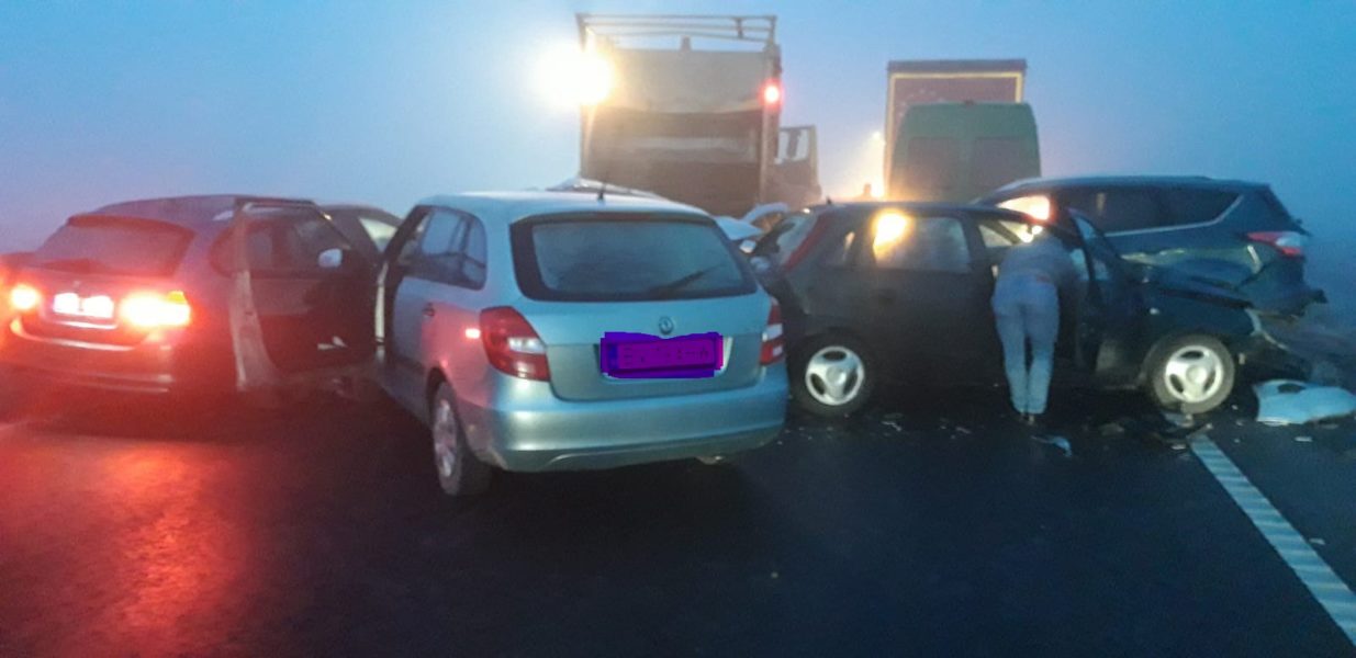 Accident în lanț și mai multe tamponări pe ocolitoarea Brașov