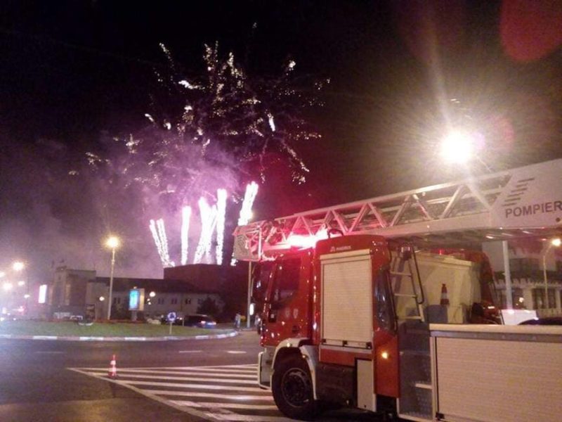 În perioada minivacanţei de Revelion, pompierii sunt la datorie! În perioada minivacanţei de Revelion, pompierii sunt la datorie!
