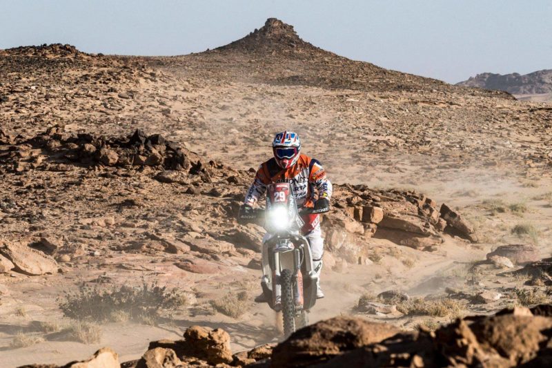 Emanuel Gyenes, locul 33 în etapa a 4-a a Dakar-ului