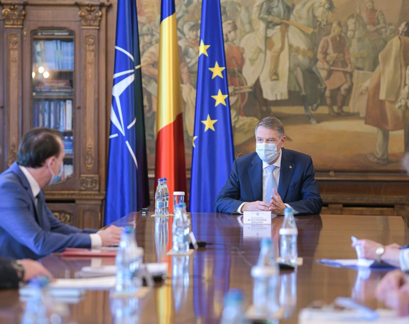 Ora 15,00: Președintele discută cu membri ai Guvernului pregătirea bugetului