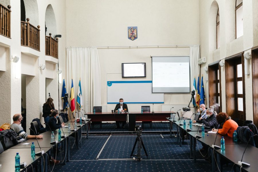 Noua organigramă a primăriei Târgu Mureș propune reducerea cu circa 25 la sută a angajaților