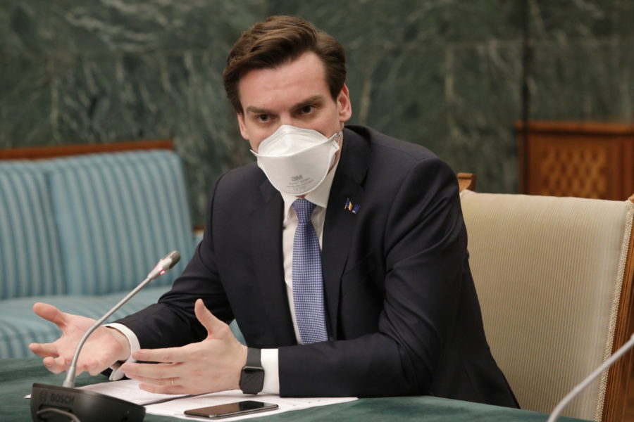 Persoanele care deservesc activităţi esenţiale se reprogramează pentru vaccinare cu 10 zile, din 28 ianuarie