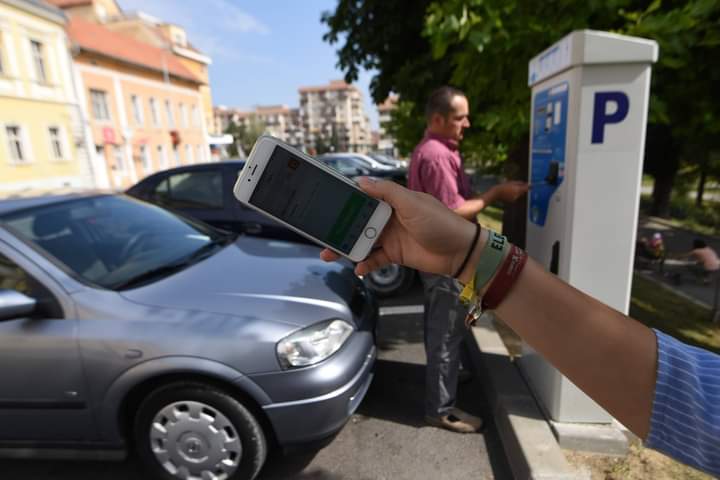 În Sf. Gheorghe, parcarea prin SMS se poate plăti și pentru o jumătate de oră În Sf. Gheorghe, parcarea prin SMS se poate plăti și pentru o jumătate de oră