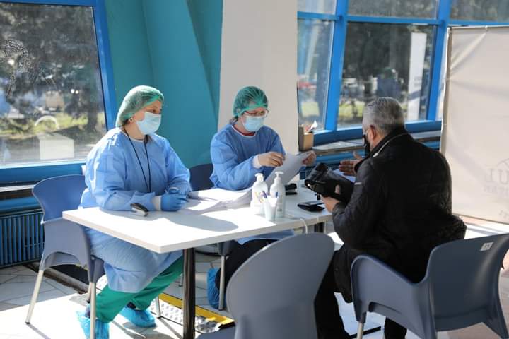 3.800 de cadre didactice au fost vaccinate anti-COVID, ieri, în Capitală şi în 22-ă de judeţe