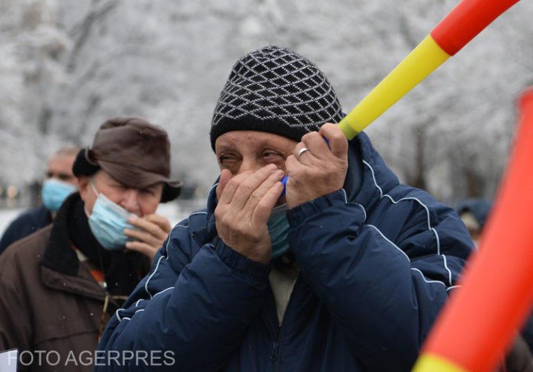 Membrii SANITAS protestează azi în faţa Guvernului