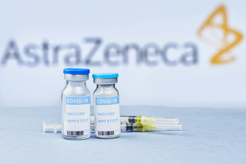 De mâine începe, în România, vaccinarea populaţiei cu serul de la AstraZeneca