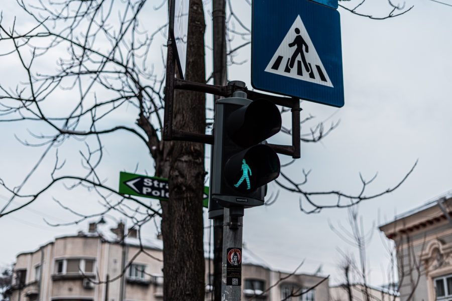 S-a lansat campania „Vinerea Verde! Stop! Azi, maşina stă pe loc!”.