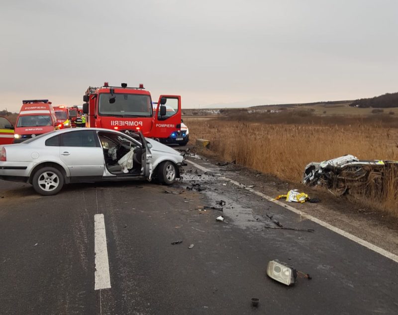 Șase persoane rănite într-un accident în zona localităţii Rotbav Șase persoane rănite într-un accident în zona localităţii Rotbav