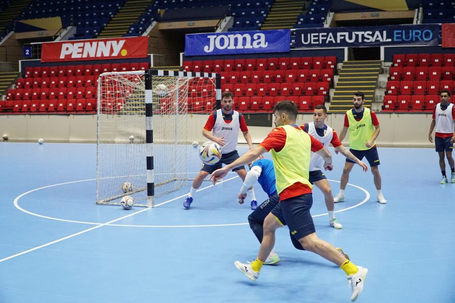 Naționala de futsal se pregătește pentru jocurile cu Serbia și Macedonia