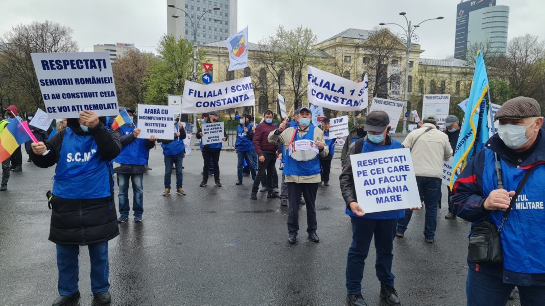 Sindicatele acuză guvernanții de un dialog social disimulat