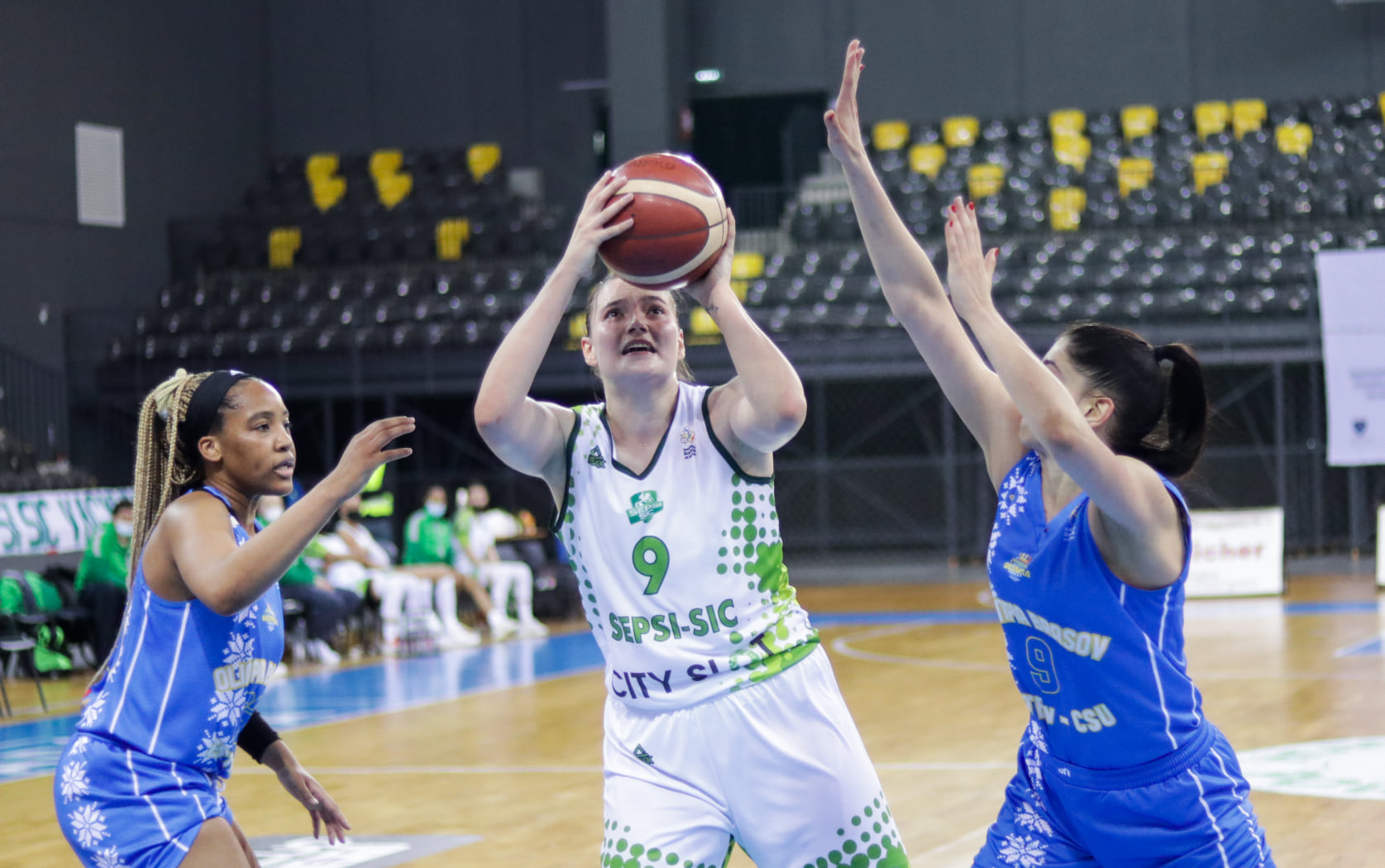 Baschet feminin, primele meciuri din semifinale