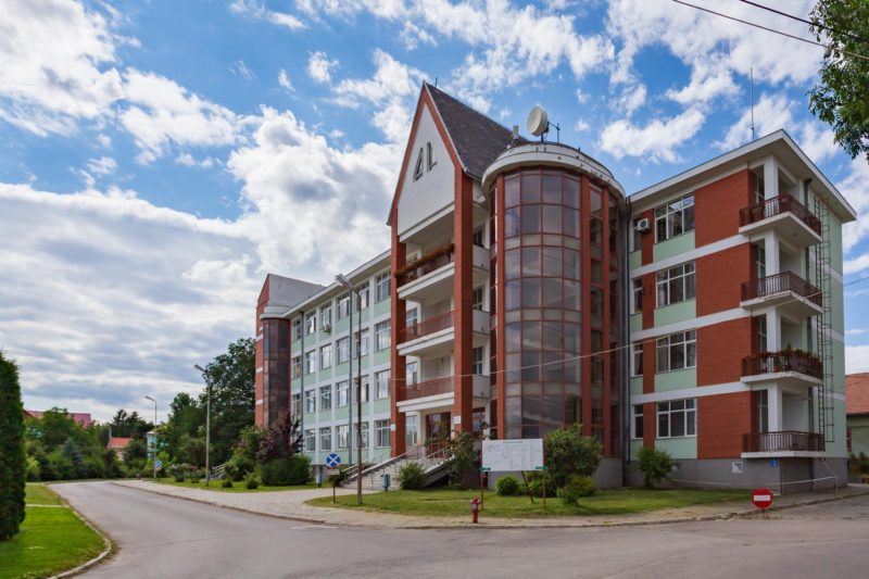 Investiţii pentru modernizarea infrastructurii Spitalului municipal Târgu Secuiesc Investiţii pentru modernizarea infrastructurii Spitalului municipal Târgu Secuiesc