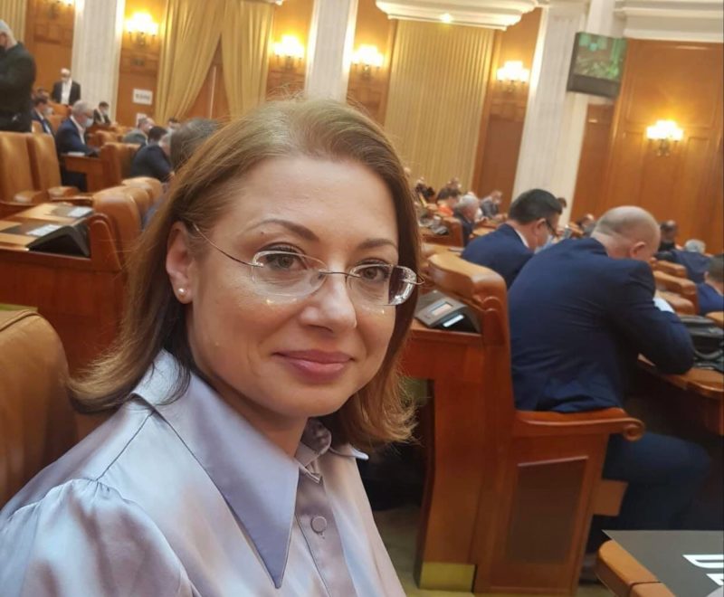 Proiectul de lege privind repatrierea rezervei naţionale de aur de la Banca Angliei a fost respins de Camera Deputaţilor Proiectul de lege privind repatrierea rezervei naţionale de aur de la Banca Angliei a fost respins de Camera Deputaţilor