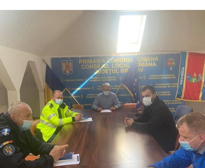 Primarul comunei carantinate Comăna susţine că populaţia localităţii nu refuză testarea