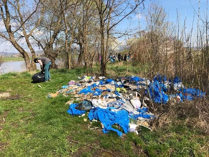 Radio Târgu Mureș se implică în ecologizarea malului râului Mureș
