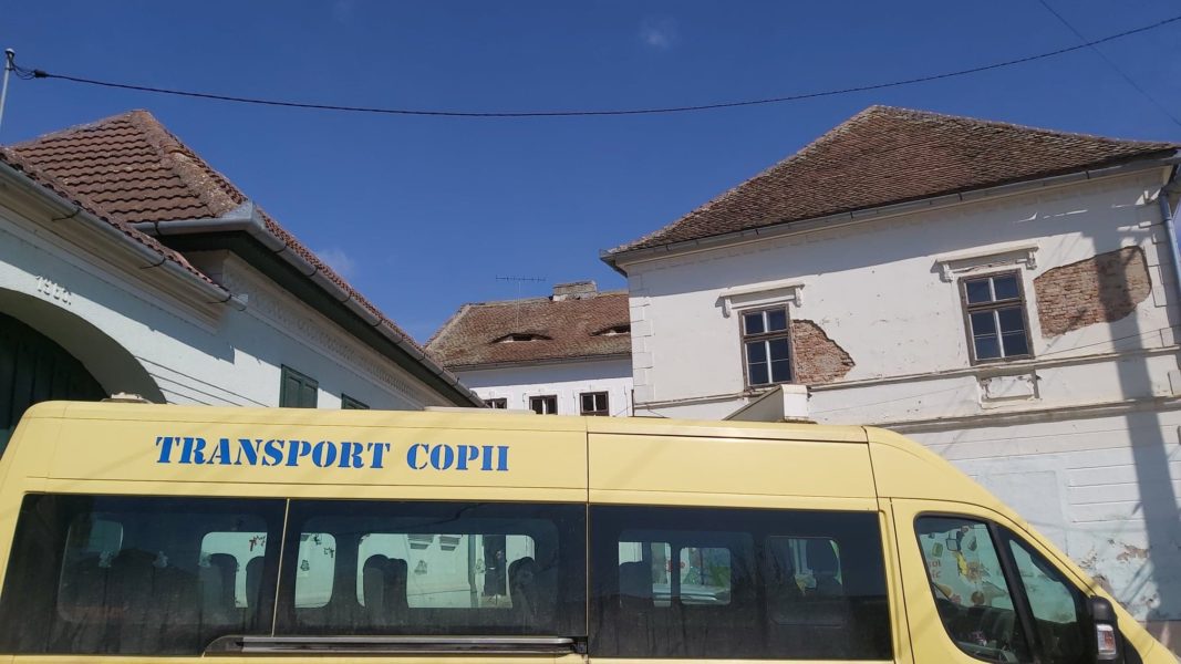 Ministerul Educaţiei a lansat apelul de proiecte pentru achiziţia de microbuze electrice prin PNRR, destinate elevilor