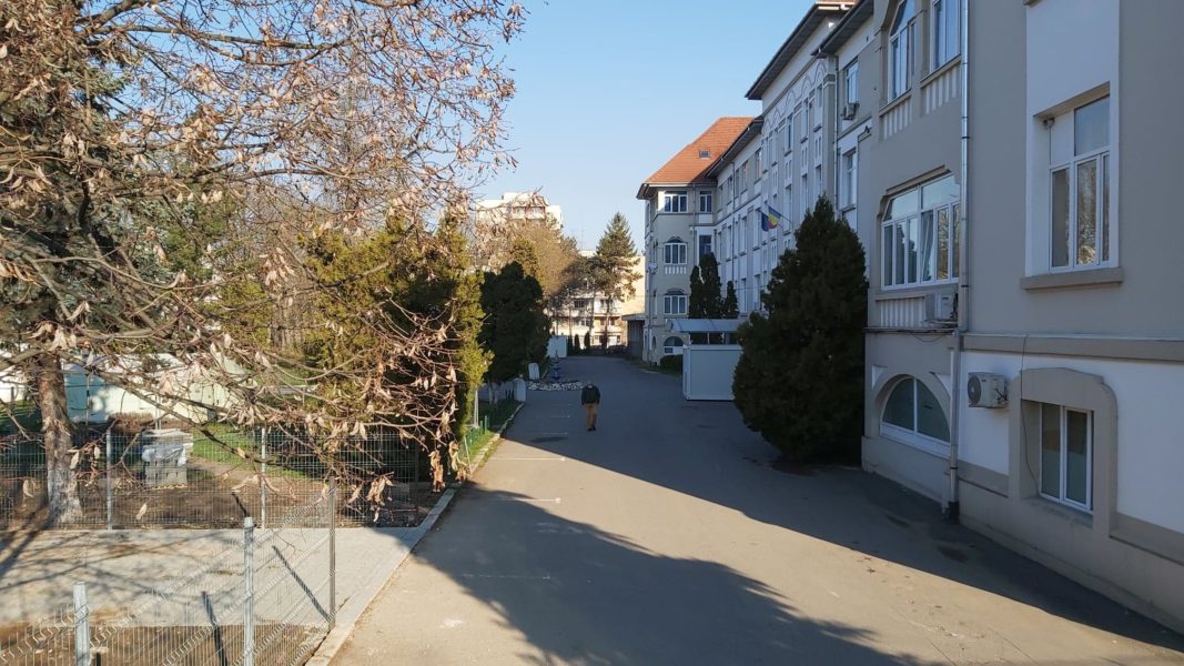 S-a triplat numărul internaților cu COVID-19 la Spitalul Județean Mureș