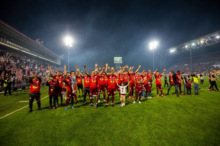 CFR Cluj a sărbătorit cel de-al 7-lea titlu din istorie CFR Cluj a sărbătorit cel de-al 7-lea titlu din istorie