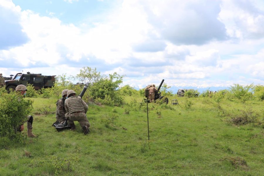 Sute de militari români, angrenați într-un exercițiu de proporție în județul Brașov