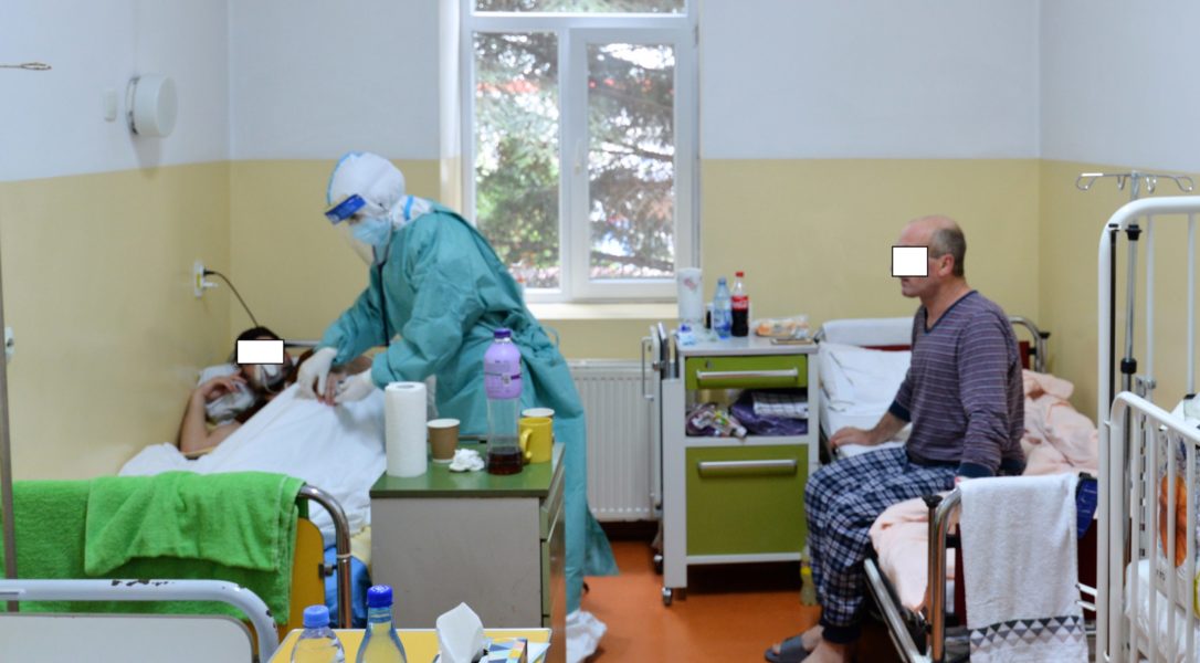 ”Virusul acesta te joacă. Te termină”, spun pacienții internați în secțiile COVID din Târgu Mureș ”Virusul acesta te joacă. Te termină”, spun pacienții internați în secțiile COVID din Târgu Mureș