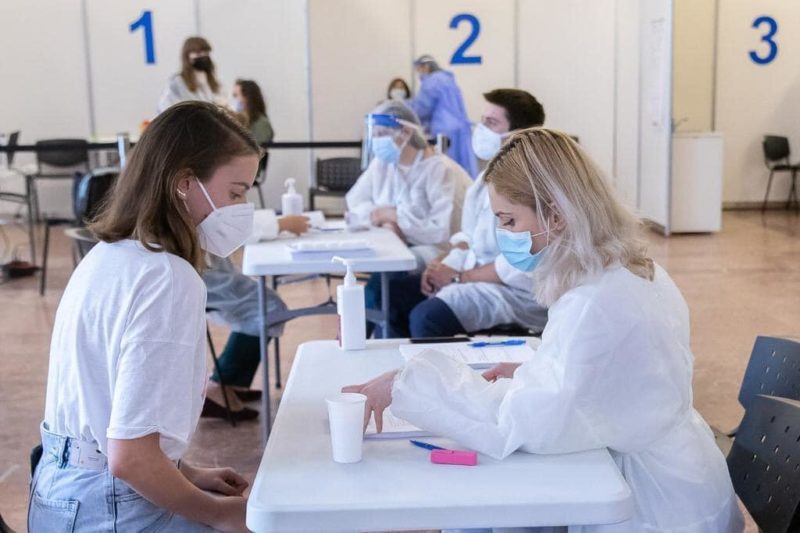 Maraton de vaccinare pentru liceenii mureșeni, săptămâna viitoare