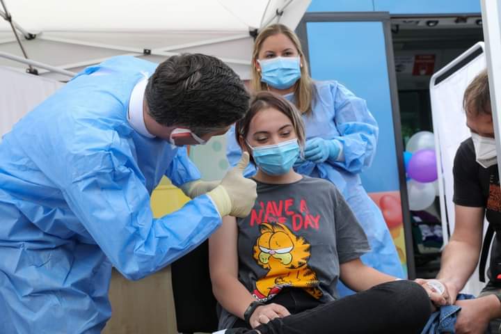 Aproape un sfert dintre românii cu vârsta mai mare de 12 ani au fost vaccinaţi până acum împotriva coronavirusului