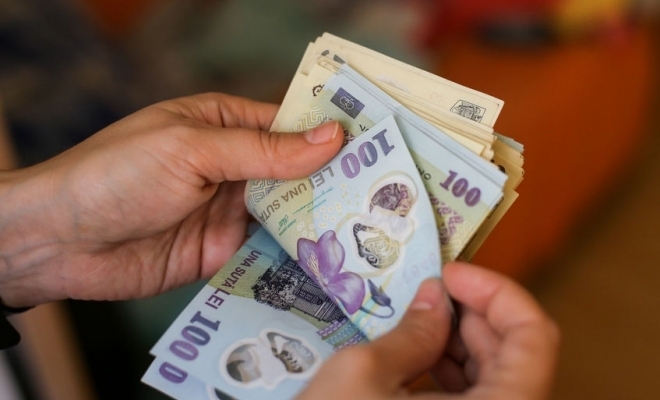Media veniturilor lunare realizate într-o gospodărie din România a fost, anul trecut, în creştere cu aproape 9% faţă de 2019