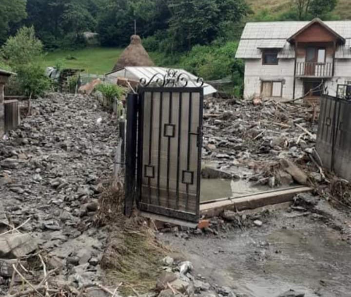 Inundaţiile au făcut ravagii în judeţul Alba, în zona Munţilor Apuseni