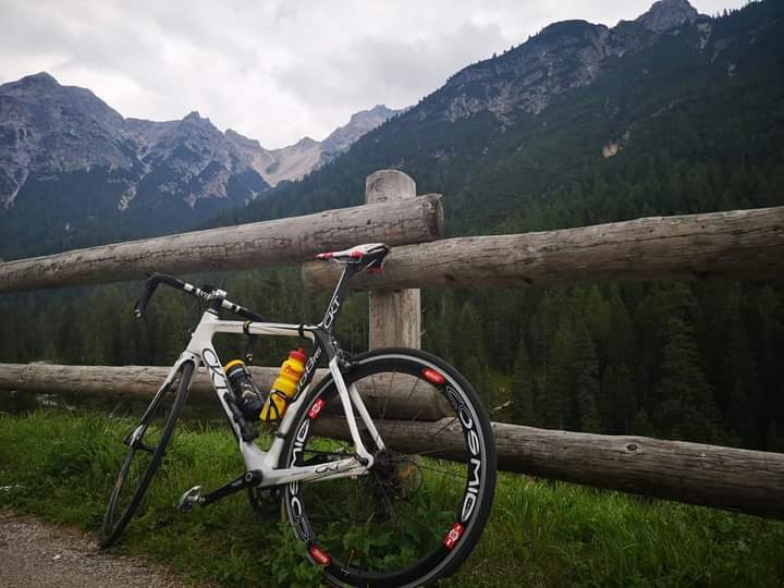 Tot mai mulţi biciclişti se accidentează pe munte, iar principalul motiv este lipsa echipamentului adecvat