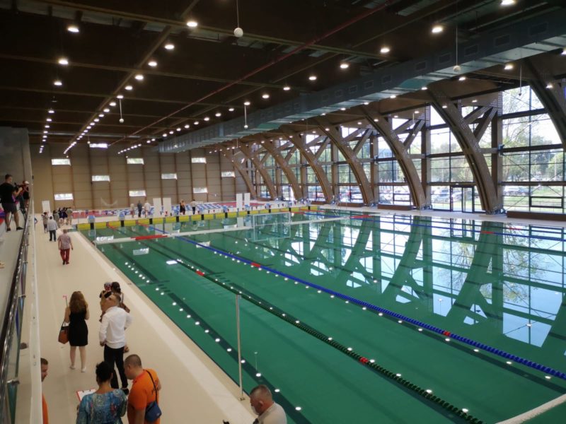 Bazinul Olimpic de Înot din Târgu Mureș se deschide si pentru public