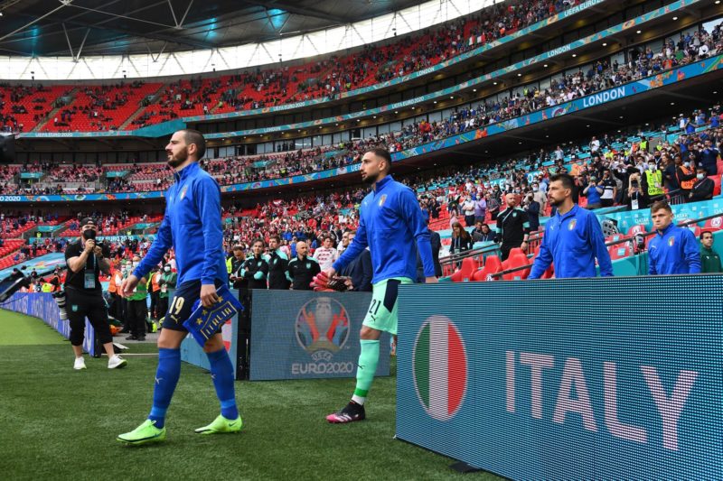 Italia și Spania luptă pentru un loc în finala de la EURO