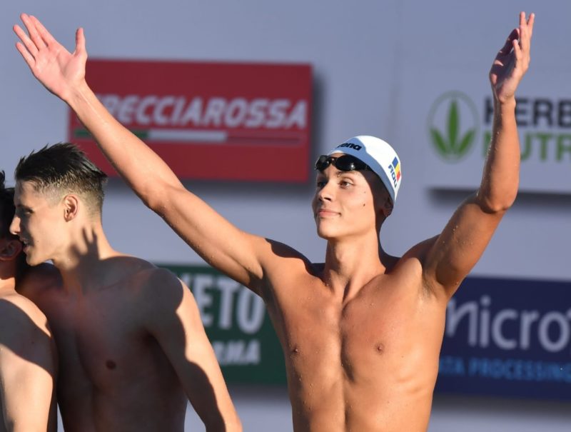 Doi înotători români, în finale la Europenele de juniori