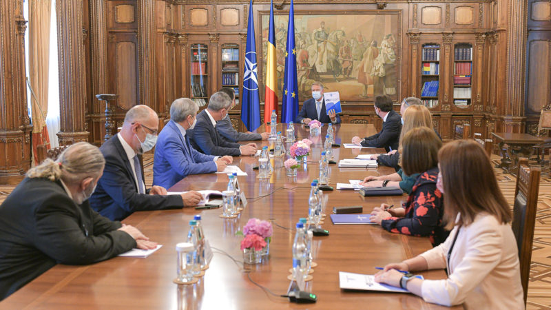 Klaus Iohannis vorbește despre noi tipuri de examene de capacitate şi bacalaureat