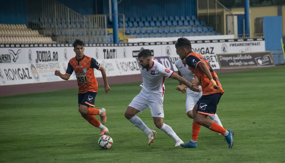 Fotbaliștii sibieni au câștigat duelul fostelor prim divizionare