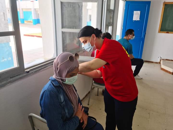 Persoanele vaccinate cu schemă completă sunt mult mai protejate în fața COVID-19, potrivit unui studiu