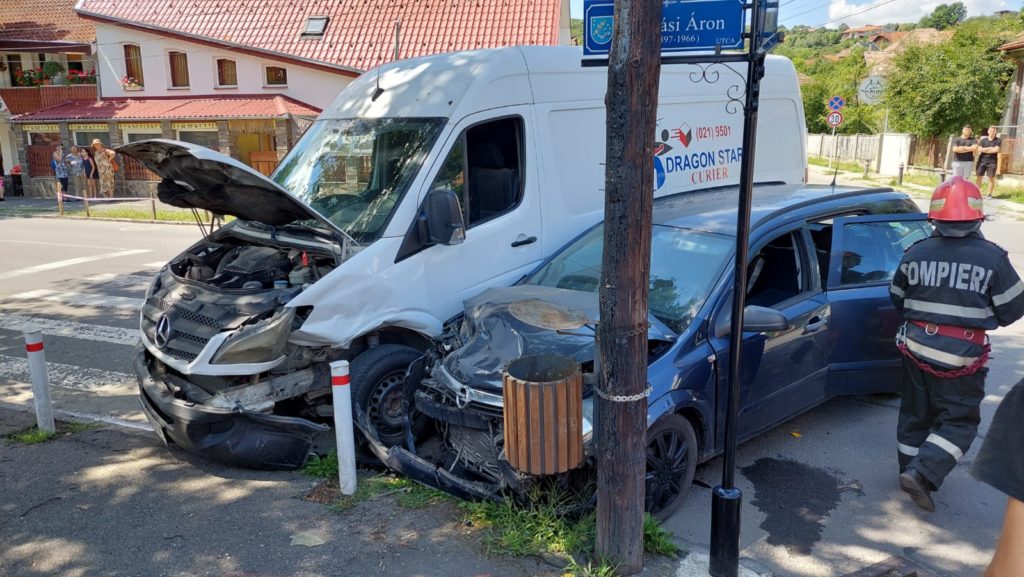 UPDATE: Accident rutier cu două victime la Băile Chinușu, în județul Harghita