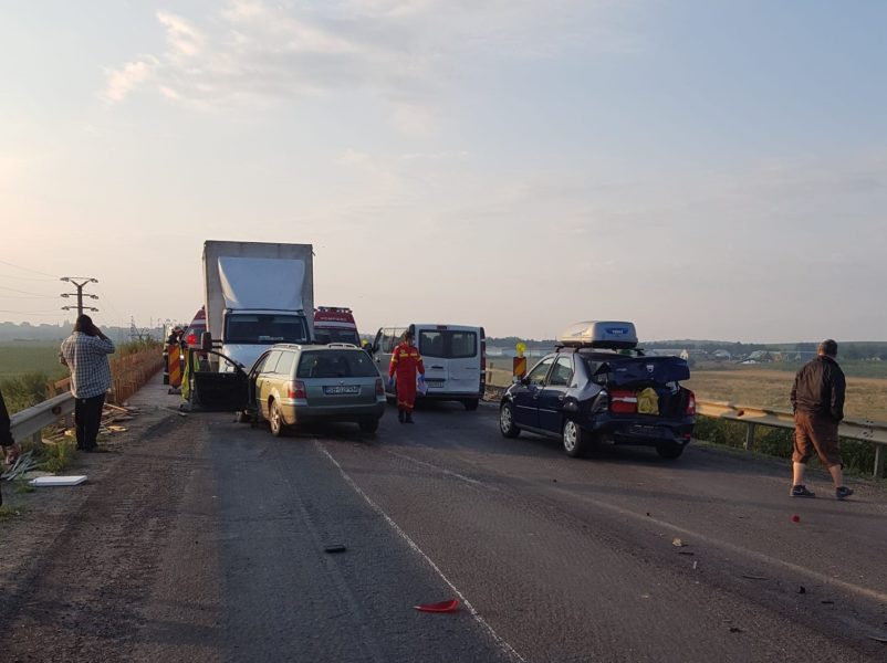 Accident între Feldioara și Rotbav, cu 7 persoane implicate