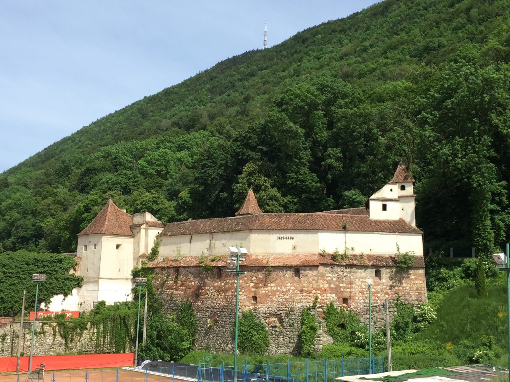 Poezii pe șase corzi, la Bastionul Țesătorilor, din Brașov