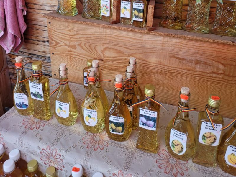 Pălincă de banane din Carpați ori de portocale de Codlea