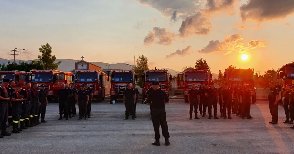Pompierii români plecaţi în Grecia au ajuns la destinaţie