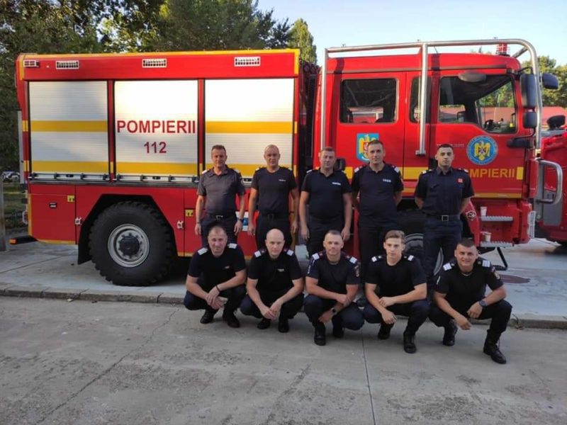 Zece pompieri mureșeni pleacă în Grecia să ajute la stingerea incendiilor