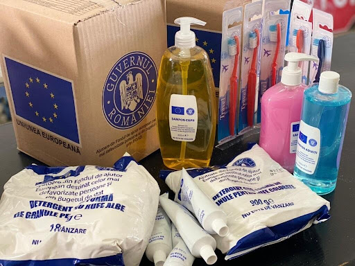 Peste 500 de ludușeni sunt așteptați să își ridice pachetele de igienă