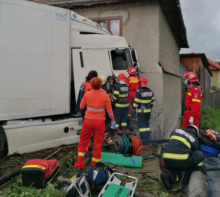 Accident cu 3 victime în municipiul Toplița