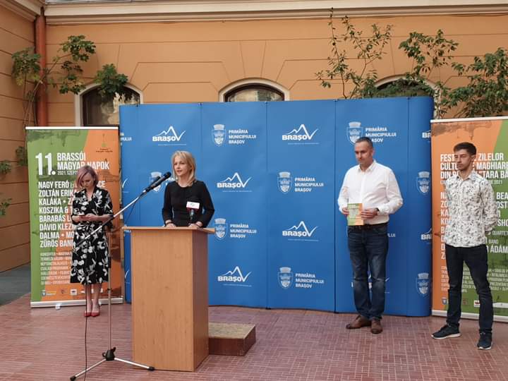 Braşov: Spectacole, expoziţii, degustări de vinuri şi mâncare tradiţională ungurească, la Zilele Culturale Maghiare