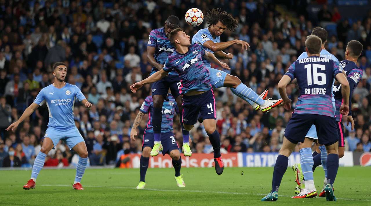 Scor de tenis în UEFA Champions League