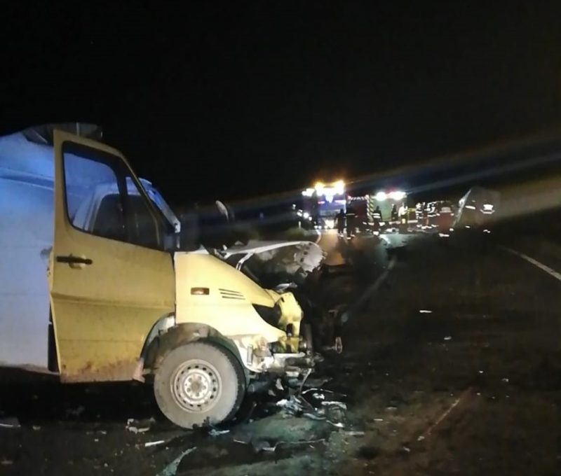 Două accidente în Mureș cu 10 persoane implicate și două decese