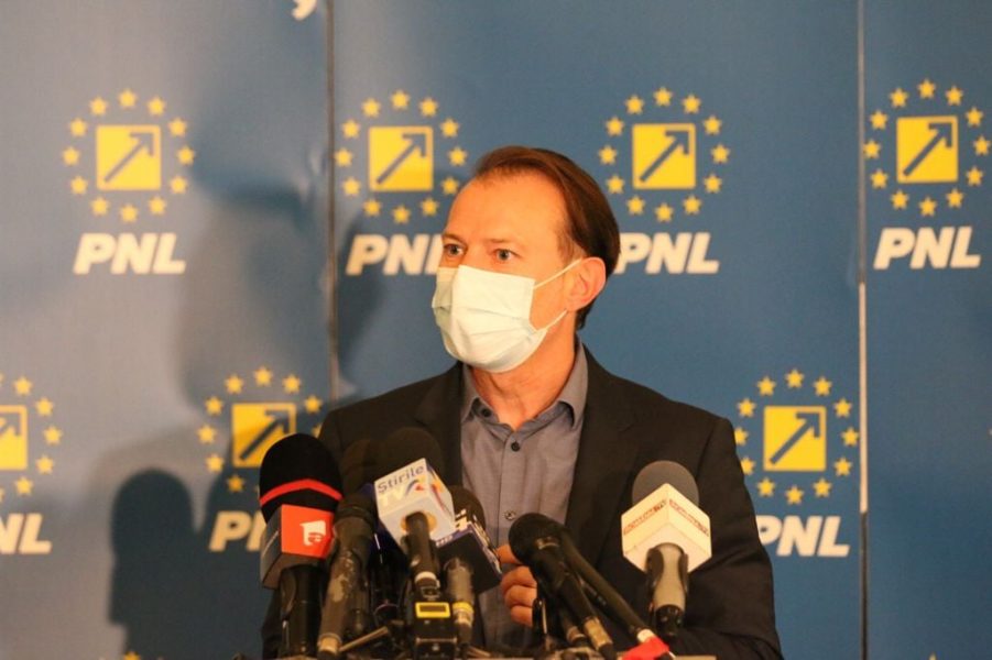 Liberalii au decis să facă două echipe de negociere în Parlament, pentru a încerca să menţină guvernul la putere