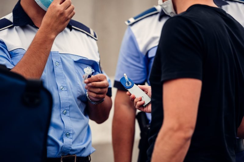 Șofer drogat, depistat de polițiștii brașoveni
